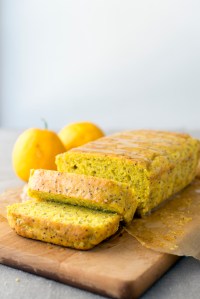 Lemon Chia Seed Cake from Superfoods 24/7